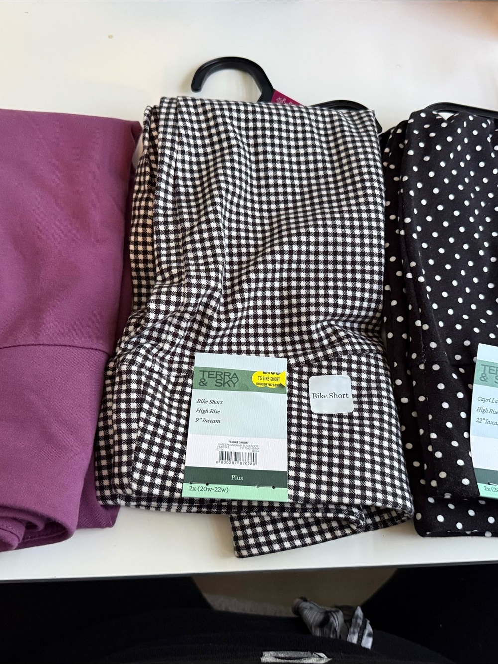Terra & Sky bike short ,1 high rise leggings and 1 capri leggings